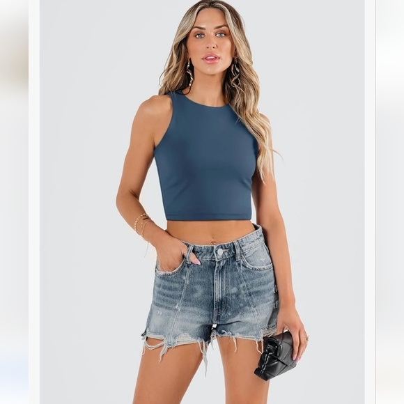 Sexy Sleeveless‎ High Neck Crop Top Tank - Picture 2 of 7